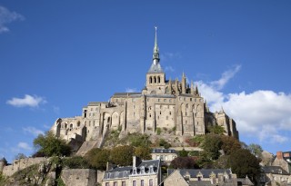 Le Mont Saint-Michel, en Normandie, et son abbaye